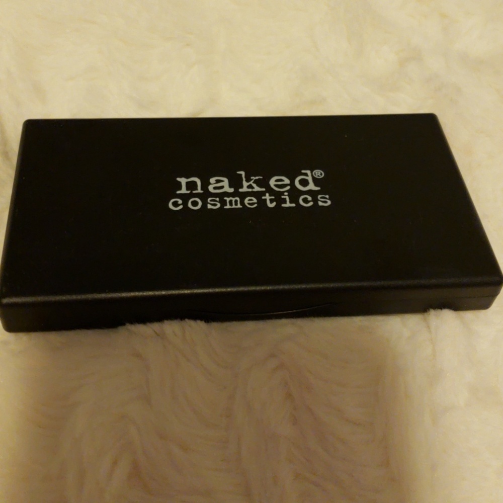 Naked Cosmetics eyeshadow trio